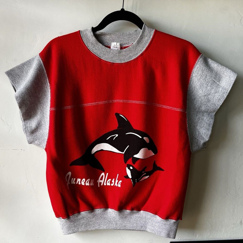 Collegiate Pacific Orca Juneau Alaska Red Gray Short Sleeve Sweatshirt S
